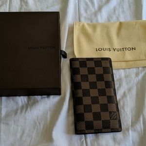 Louis Vuitton Bags - Louis Vuitton Checkbook Wallet Louis Vuitton Bags - Louis Vuitton Checkbook Wallet
